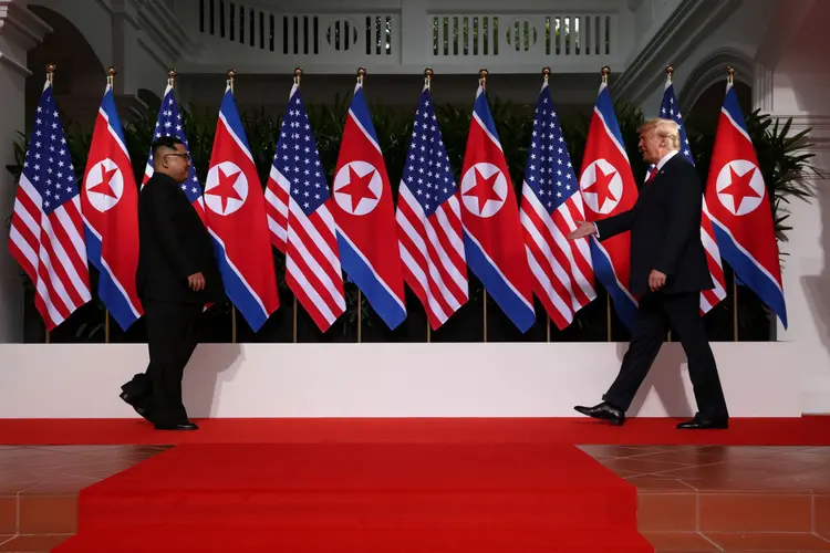 Kim Jong Un e Donald Trump em cúpula histórica em Singapura (Jonathan Ernst/Reuters)