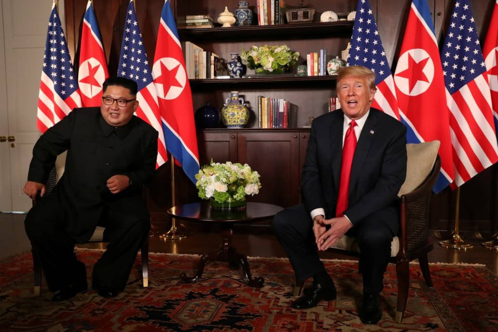 Cúpula entre Trump e Kim termina com promessa, mas pouco conteúdo