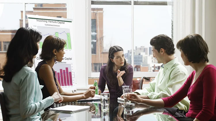 Reunião: tem que ter hora para começar e hora para acabar (foto/Thinkstock)