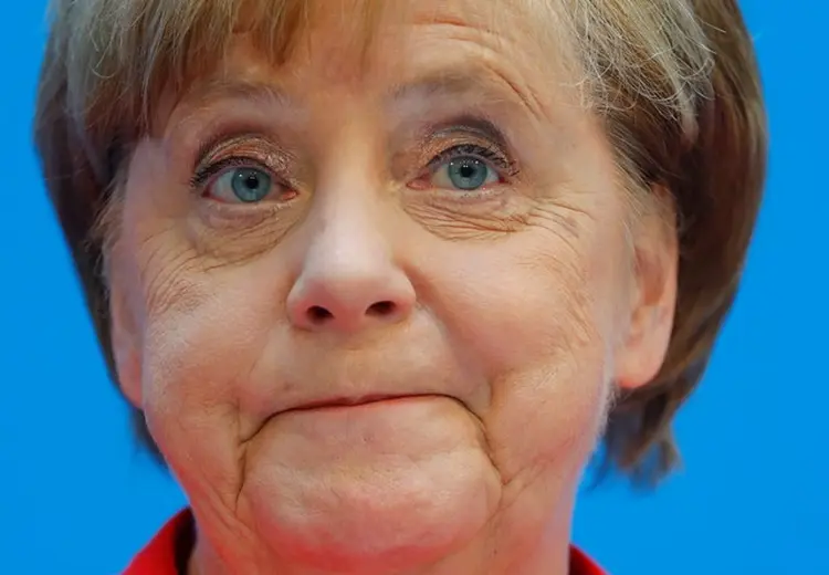 Angela Merkel: partido bávaro combate desde o início a política de abertura aos solicitantes de refúgio decidida em 2015 pela chanceler (Hannibal Hanschke/Reuters)