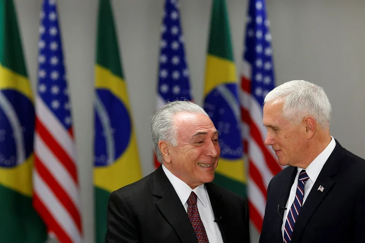 Os Estados Unidos estão orgulhosos de apoiar esses esforços, disse Pence (Adriano Machado/Reuters)