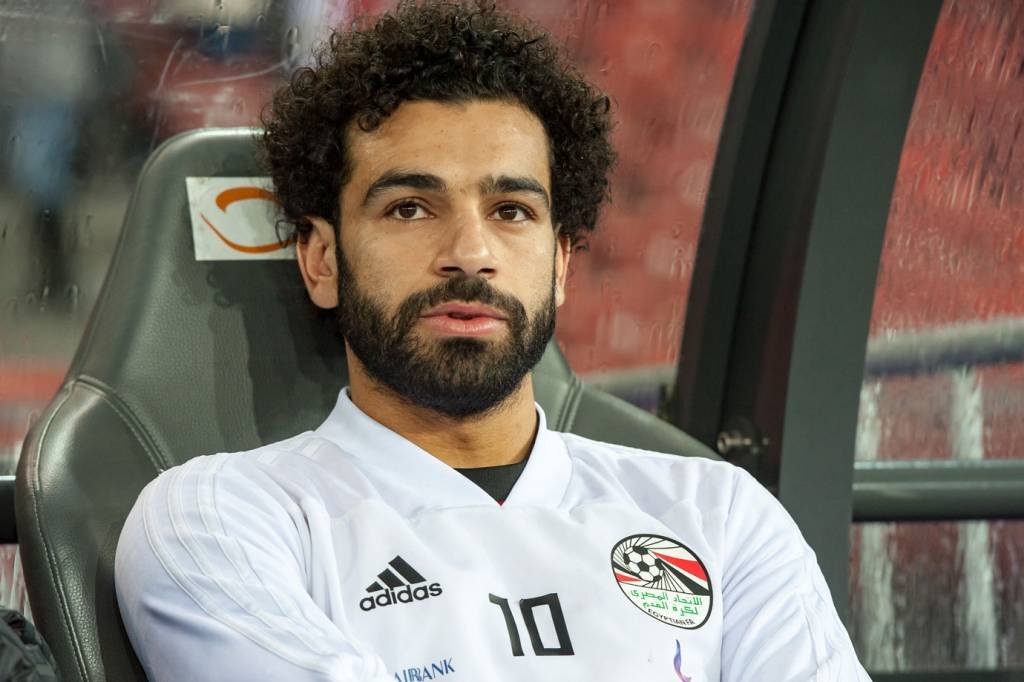 Salah participa de primeiro treino e deve ser titular na estreia do Egito