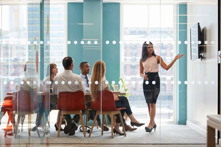 Mulheres executivas: os empregos executivos tendem a ser distribuídos segundo o gênero (monkeybusinessimages/Thinkstock)