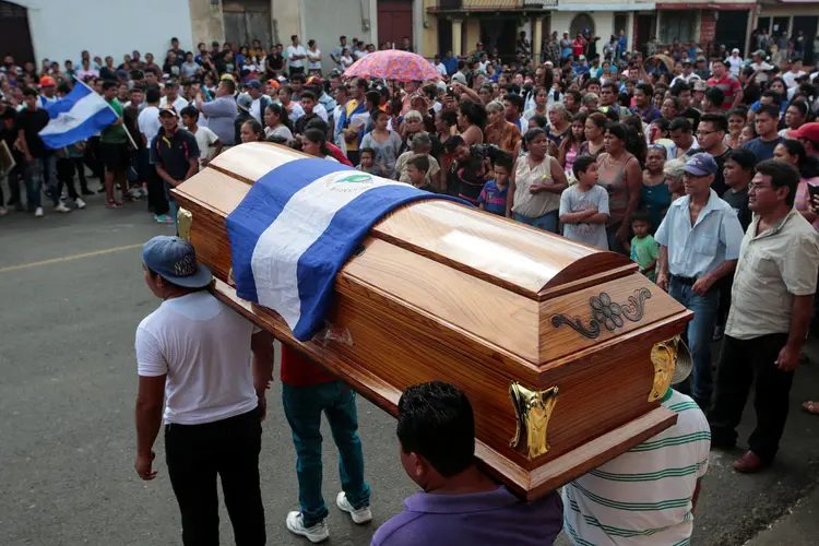Nicarágua: além disso, 2.100 pessoas ficaram feridas e não tiveram acesso a atendimento adequado do sistema de saúde pública (Oswaldo Rivas/Reuters)