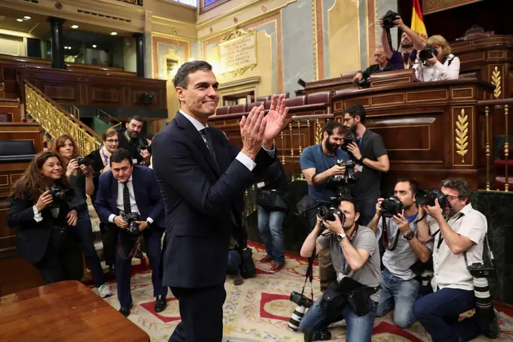 Pedro Sánchez: presidente liderará governo de coalizão histórico entre socialistas (120 deputados) e o Podemos (35) (Sergio Perez/Reuters)