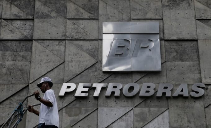 Petrobras faz pré-pagamento de R$2bi em dívidas com Banco do Brasil