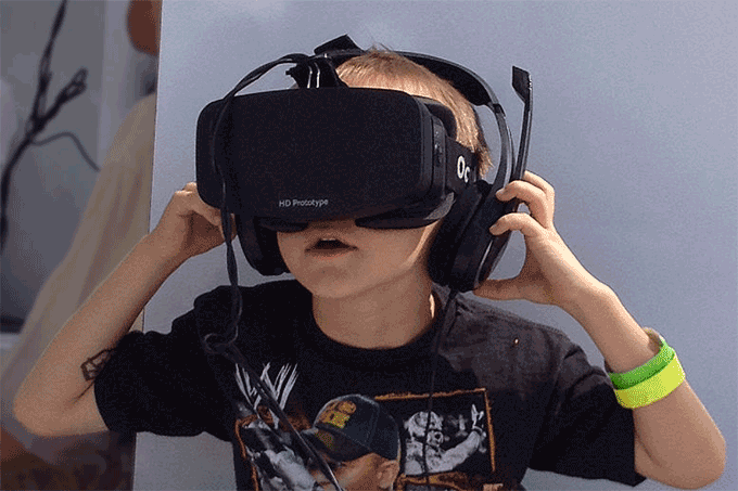 Jogo de realidade virtual ajuda crianças com câncer