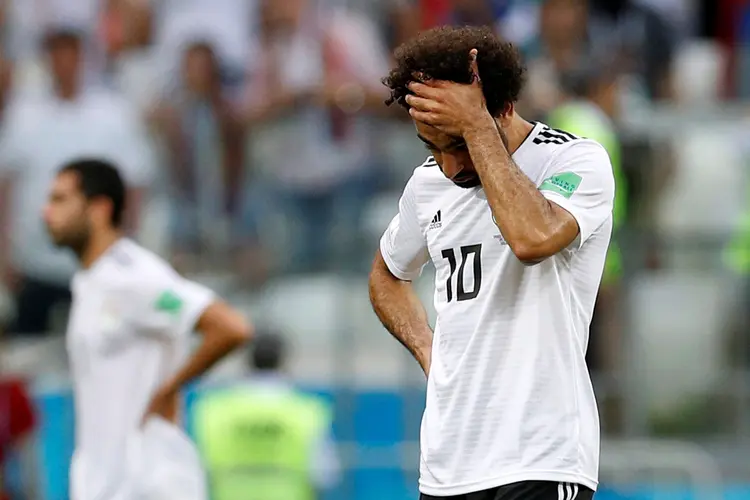 A Arábia Saudita venceu o Egito por 2 a 1, mas ambos foram eliminados na fase de grupos da Copa (Darren Staples/Reuters)