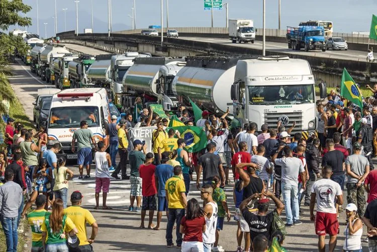 Protesto de caminhoneiros no Rio de Janeiro: muitos fundos multimercado perderam dinheiro em maio | Leo Correa/AP Photo 