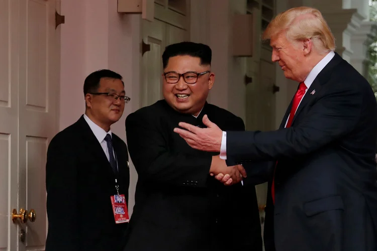 Continuidade: o acordo estabelece que o secretário de Estado dos EUA, Mike Pompeo, se reunirá na "data mais próxima possível" com um alto funcionário norte-coreano para continuar o diálogo bilateral sobre a desnuclearização (Jonathan Ernst/Reuters)