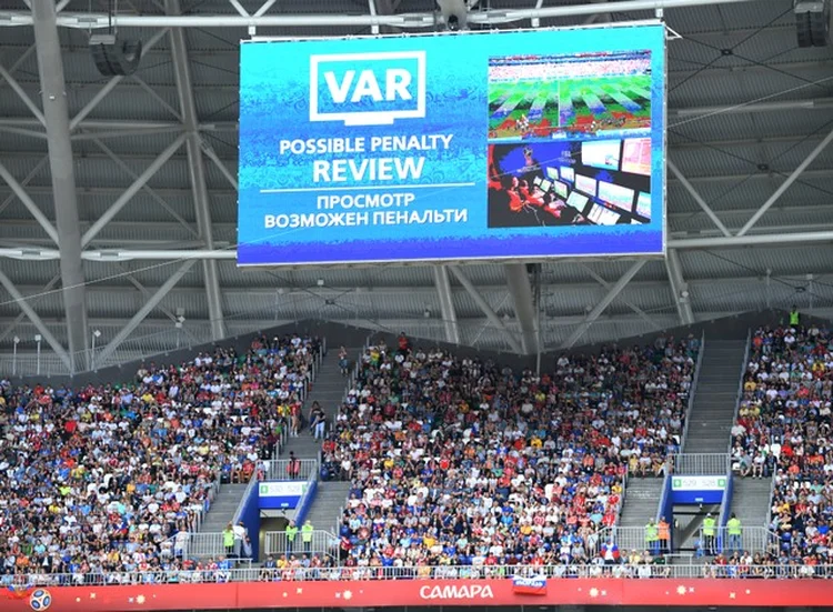 VAR: árbitro de vídeo foi usado na maioria dos jogos da primeira fase do mundial   / REUTERS | Dylan Martinez