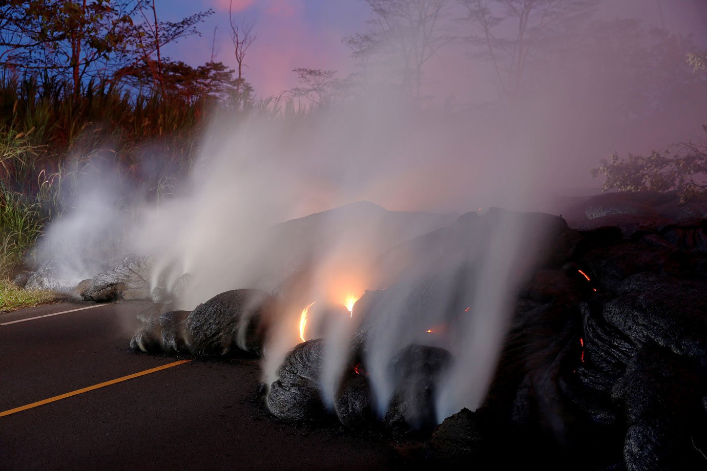 Erupção de vulcão Kilauea obriga governo a forçar retirada no Havaí