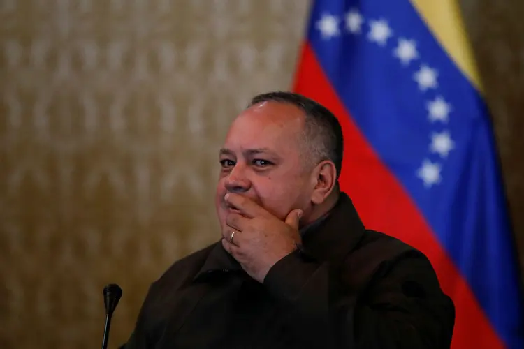 Diosdado Cabello: presidente da governista Assembleia Constituinte disse que o chavismo avalia submeter vários deputados a referendo revogatório (Marco Bello/Reuters)