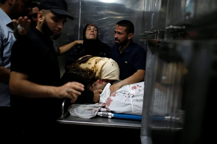 Faixa de Gaza: confrontos deixaram 146 palestinos feridos (Mohammed Salem/Reuters)