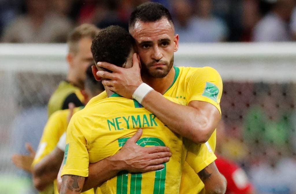 Seleção se desesperou depois do 1º gol, admite Renato Augusto