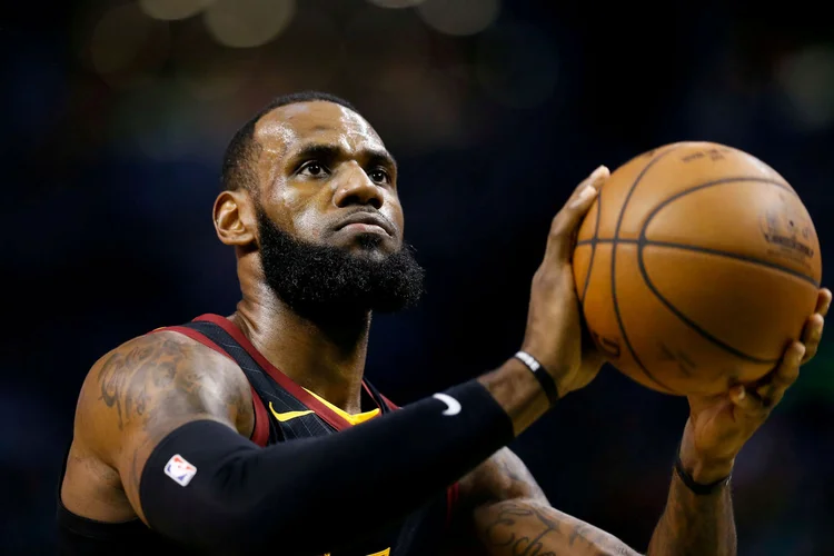 LeBron James: jogador mais midiático da NBA é um feroz oponente de Trump (Greg M. Cooper-USA TODAY Sports/File Photo/Reuters)