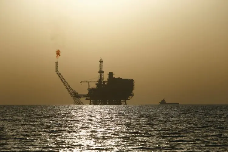 Petróleo: preço do produto tem alta com expectativa de acordo entre EUA e China (Darrin Zammit Lupi/Reuters)