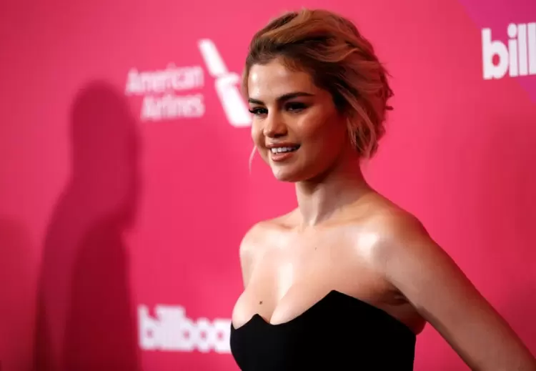 Selena Gomez: cantora anunciou que vai doar parte da verba do novo álbum ao combate à covid-19 (Mario Anzuoni/Reuters)
