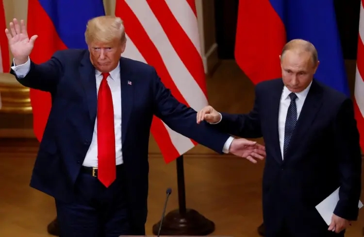 Trump e Putin: Presidentes dos EUA e da Rússia após entrevista coletiva realizada em julho de 2018 (Leonhard Foeger/Reuters)