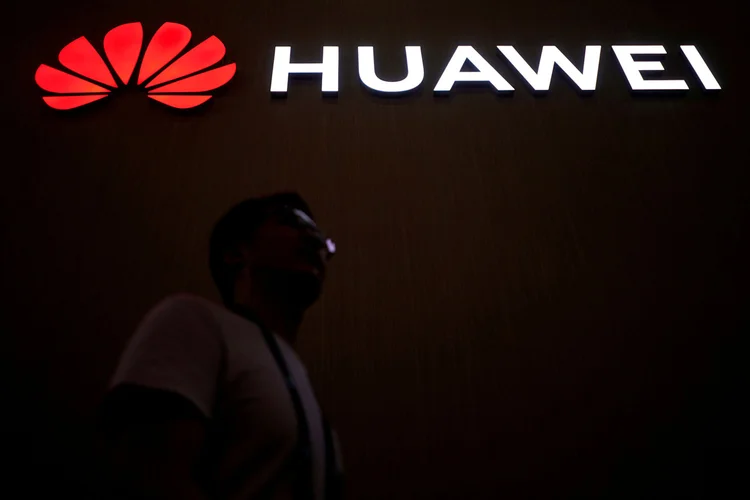 Huawei: Empresa é conhecida pela cultura de exigir grande dedicação dos funcionários em troca de altos salários (Aly Song/File Photo/Reuters)