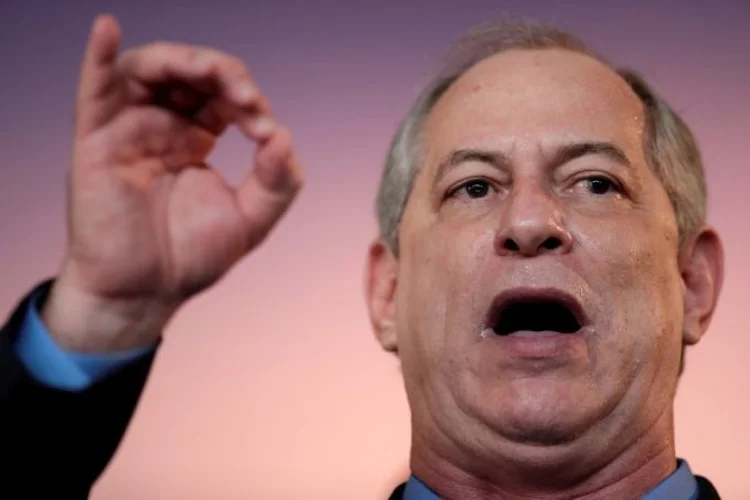 Ciro diz não saber o que fez para merecer um tratamento "tão desleal e tão traiçoeiro (Ueslei Marcelino/Reuters)
