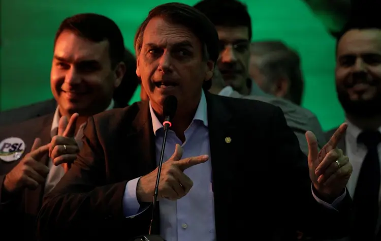 Jair Bolsonaro: "Eu não estou isolado. O Magno está comigo. O Heleno está comigo e a Janaína estará de qualquer maneira. Então, tenho três vices" (REUTERS/Ricardo Moraes/Reuters)