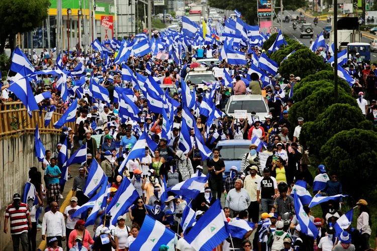 Demonstrators take part in a march to demand the ouster of Nicaragua's President Daniel Ortega in Managua, Nicaragua, July 23, 2018. REUTERS/Jorge Cabrera (Jorge Cabrera/Reuters)