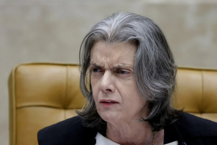 Cármen Lúcia: Manifestação em frente a casa da ministra é para possibilitar a liberdade do ex-presidente Lula (Ueslei Marcelino/Reuters)