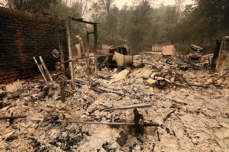 Califórnia: o incêndio carbonizou 36.095 hectares de vegetação seca desde que irrompeu na segunda-feira passada (Bob Strong/Reuters)