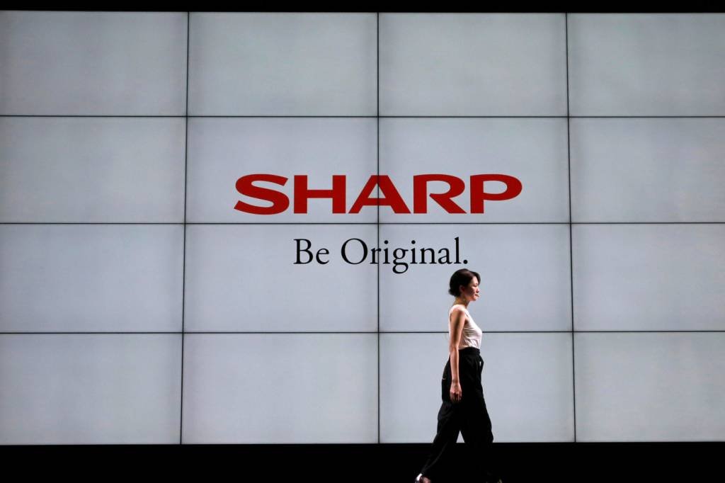 Lucro operacional da Sharp salta 45% impulsionado por negócio de displays
