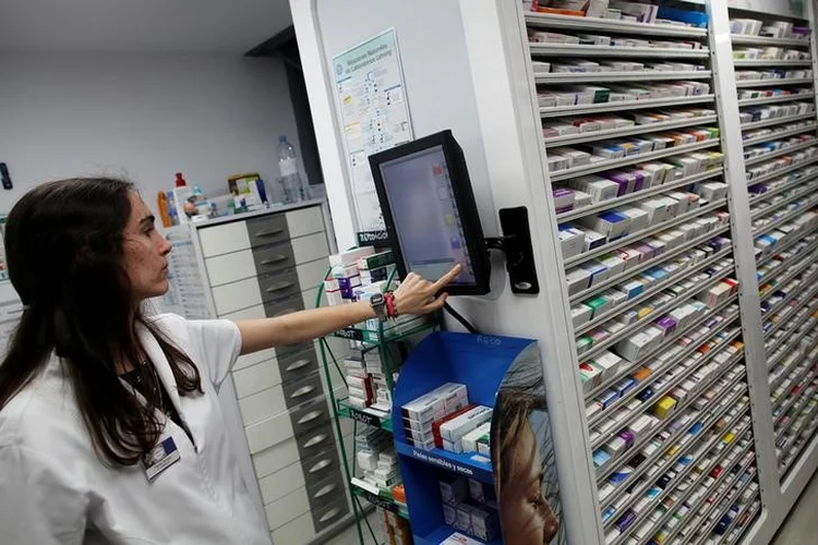 RD: executivos da companhia afirmaram que a compra do cliente fica disponibilizada em até 1 hora na loja mais próxima da localização dele (Jon Nazca/Reuters)