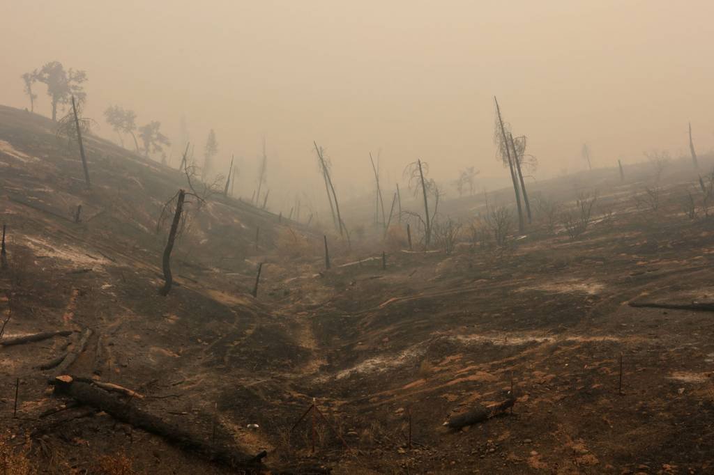 Incêndio no norte da Califórnia deixa 16 ainda desaparecidos