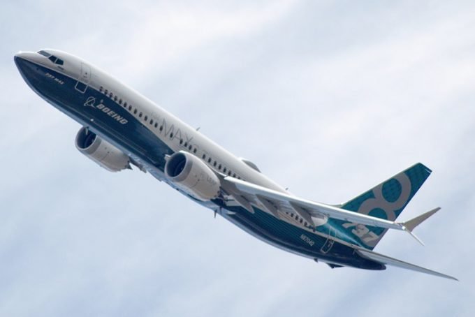 Muilenburg: acordo permitiria à Boeing ir aos clientes com combinações de serviços de frota entre o avião 737 MAX e a família E2 (Boeing 737/Reprodução/Wikimedia Commons)