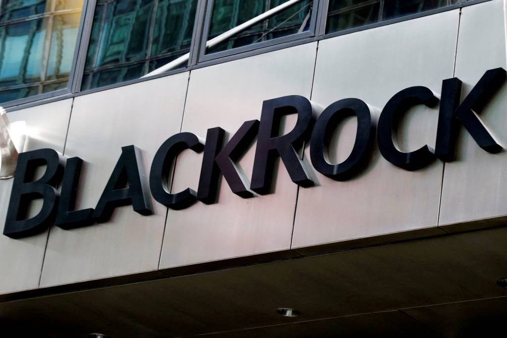 Receita da BlackRock (BLAK34) cai 15% com alta dos juros e mercado em queda