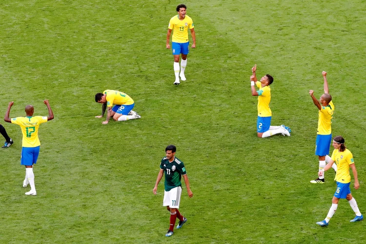 Depois da vitória por 2 a 0 contra o México, o Brasil se prepara para jogar contra a Bélgica que venceu o Japão de virada por 3 a 2 (David Gray/Reuters)