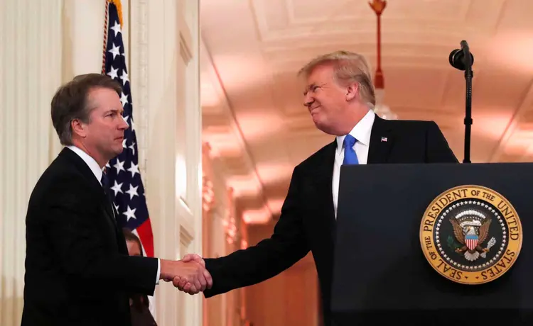 O presidente dos EUA, Donald Trump, apresenta o juiz Brett Kavanaugh, indicado para a Suprema Corte, em 9 de julho de 2018. (Leah Millis/Reuters)