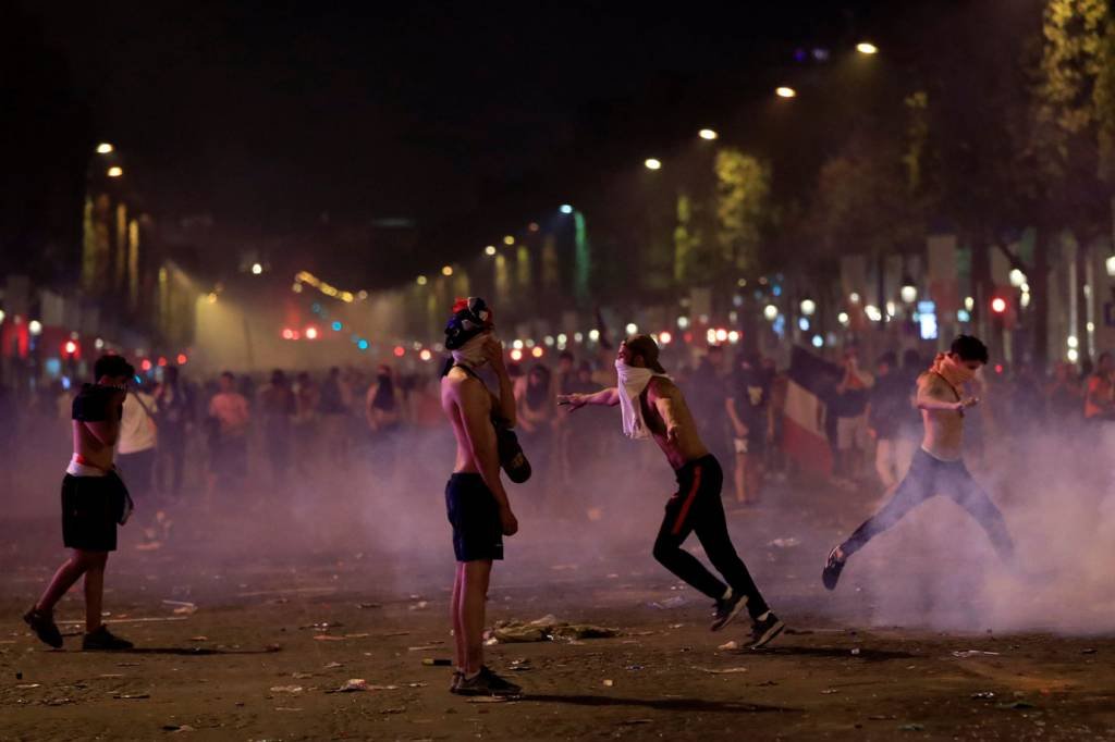 Comemoração do título mundial tem quase 300 detidos na França