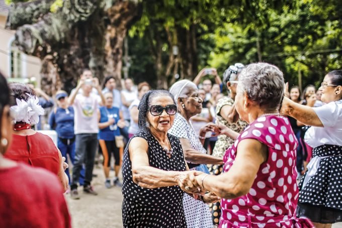 Ipea: idosos acima de 65 anos vão crescer 2,7% ao ano até 2060