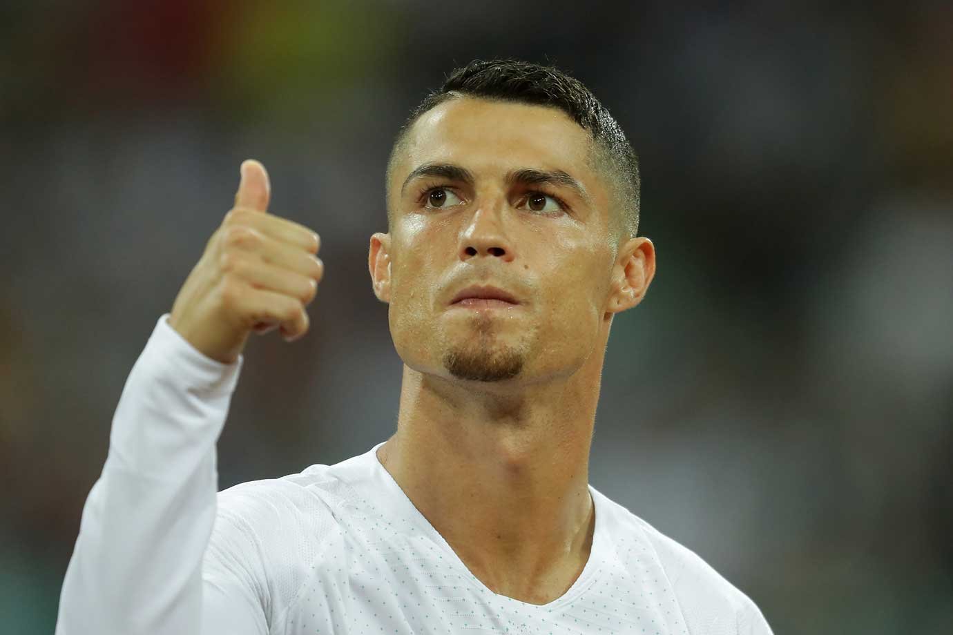 Cristiano Ronaldo oferece bolsas de estudo em universidade italiana