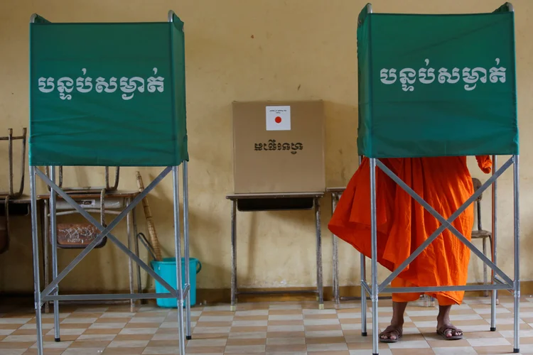 O Partido do Povo Cambojano (PPC) venceu todas as cadeiras no país, 125 no total (Samrang Pring/Reuters)