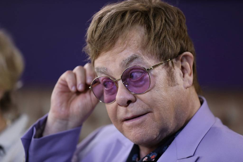 Elton John: cantor é casado desde 2014 com o cineasta David Furnish (Eva Plevier/Reuters)