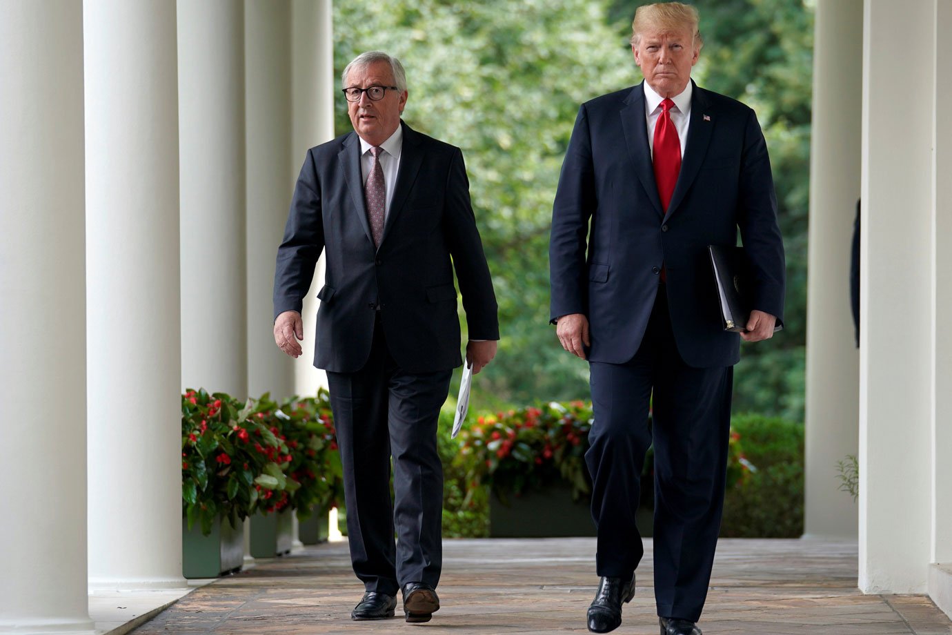 União Europeia dividida quanto a acordo entre Trump e Juncker