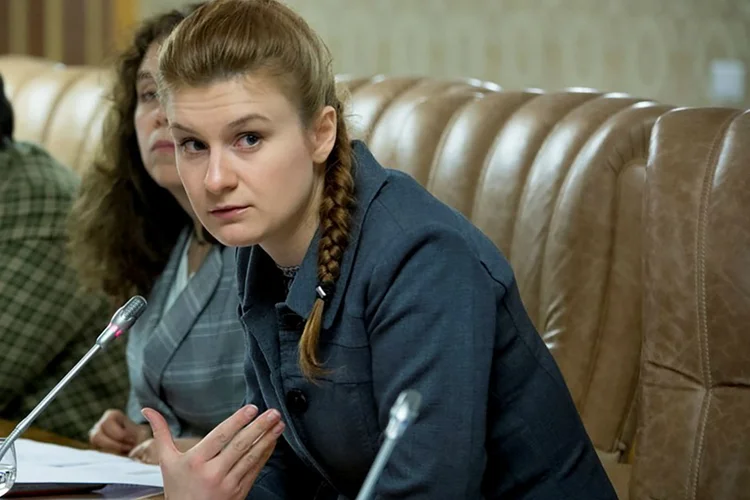 Maria Butina, de 30 anos, confessou sua culpa pelo crime de conspiração contra os EUA e aceitou cooperar com a justiça (Press Service of Civic Chamber of the Russian Federation/Handout/Reuters)