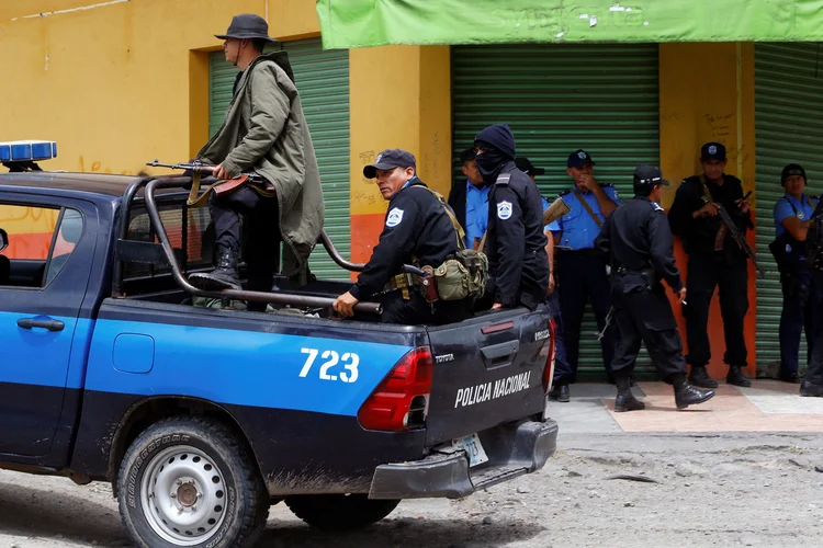 A jornalista Ángel Gahona morreu após ser atingida por um disparo enquanto transmitia ao vivo uma manobra policial no litoral o Caribe da Nicarágua (Oswaldo Rivas/Reuters)