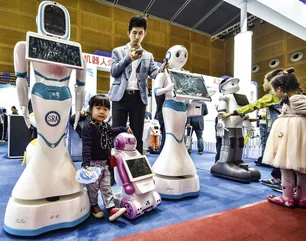 Imagem referente à matéria: Tarifaço reduz exportações de tecnologia da China para os EUA, mas Ásia mantém crescimento