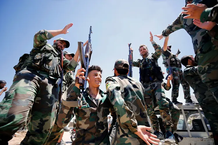 O exército sírio domina quase toda a província de Deraa, depois da ofensiva lançada em junho contra as facções rebeldes e islamitas que operavam na região e que se estendeu aos jihadistas um mês depois (Omar Sanadiki/Reuters)