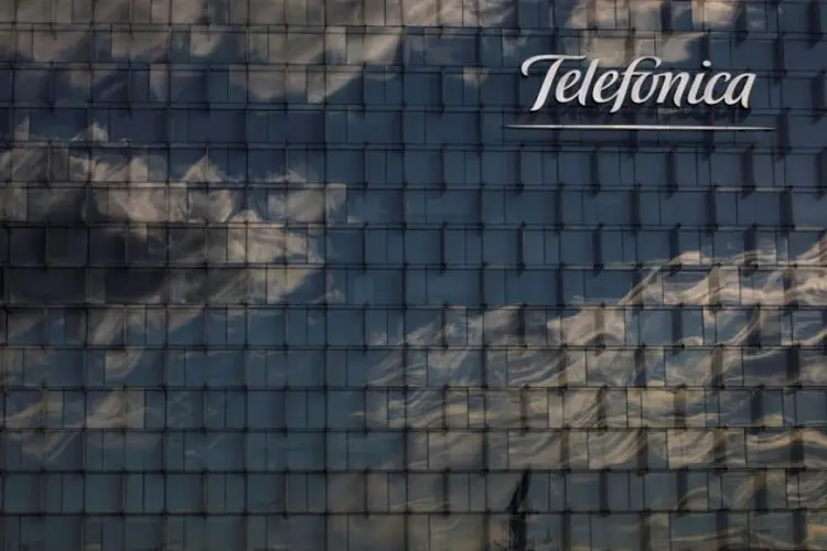 Sede da Telefónica em Madri: executivo-chefe da empresa, José María Álvarez-Pallete, afirmou que os resultados reiteram a projeção e os dividendos da companhia para 2018 (Juan Medina/Reuters)