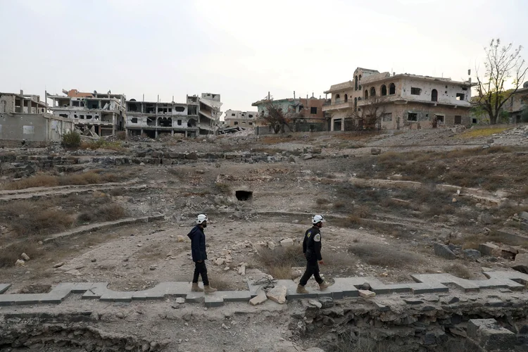 Israel anunciou que os socorristas foram enviados para a Jordânia a pedido da Grã-Bretanha, Alemanha e Canadá, disse o governo israelense (Alaa al-Faqir/Reuters)