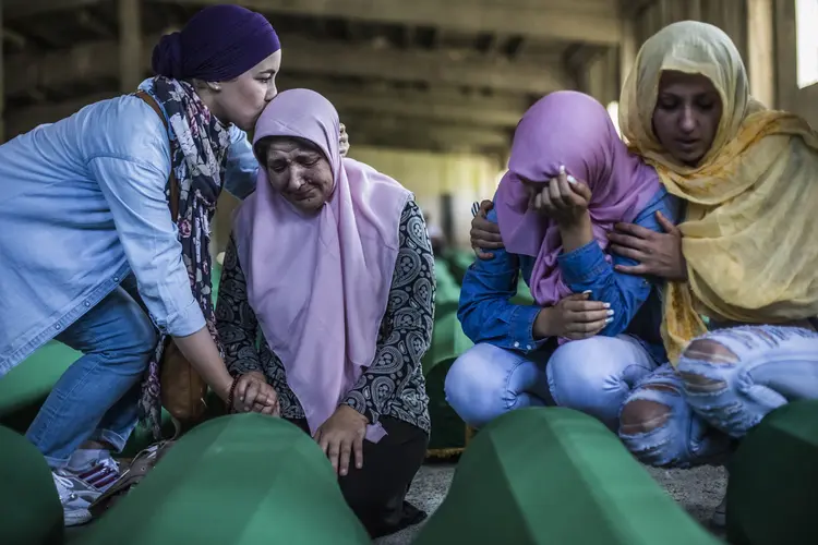 Mais de 40 pessoas foram condenadas por conta do massacre de Srebrenica, várias delas por genocídio (Matej Divizna/Getty Images)