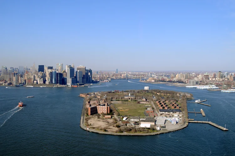 Governors Island: Ilha tem espaço verde de quase 70 hectares sem automóveis (Phototreat/Thinkstock)